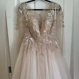 Allure Couture Bridals Wedding Gown 12 14 Sparkle C600L Lined Champagne Ivory